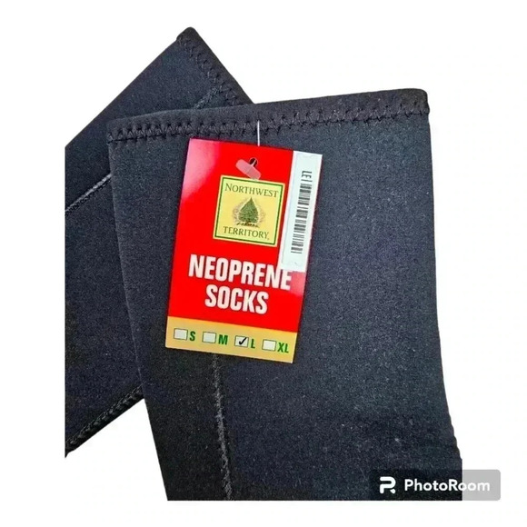 Northwest Territory black fleece lined neoprene socks #0-800774-119 L or XL NWT - Picture 3 of 7